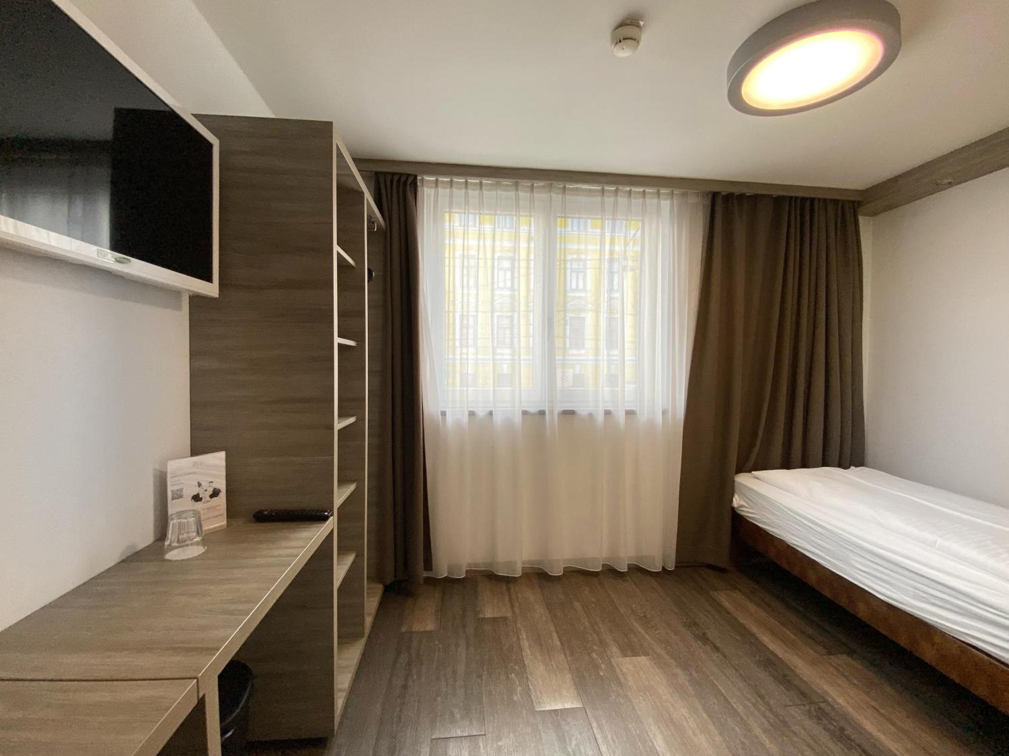 Design & Budget Hotel Wien Schoenbrunn Exterior photo